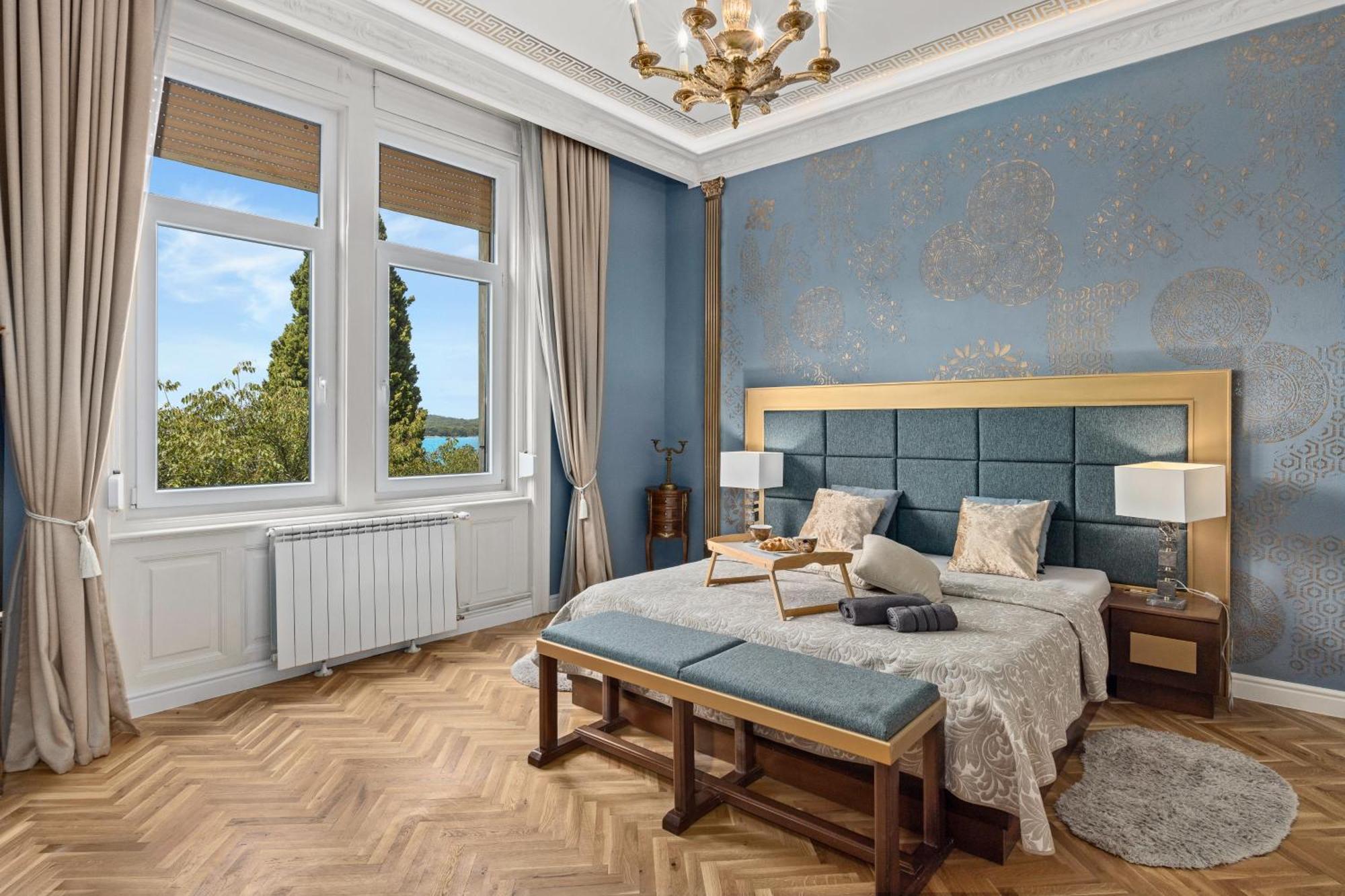 Villa Muenz Luxurious Residence PUY Eksteriør bilde