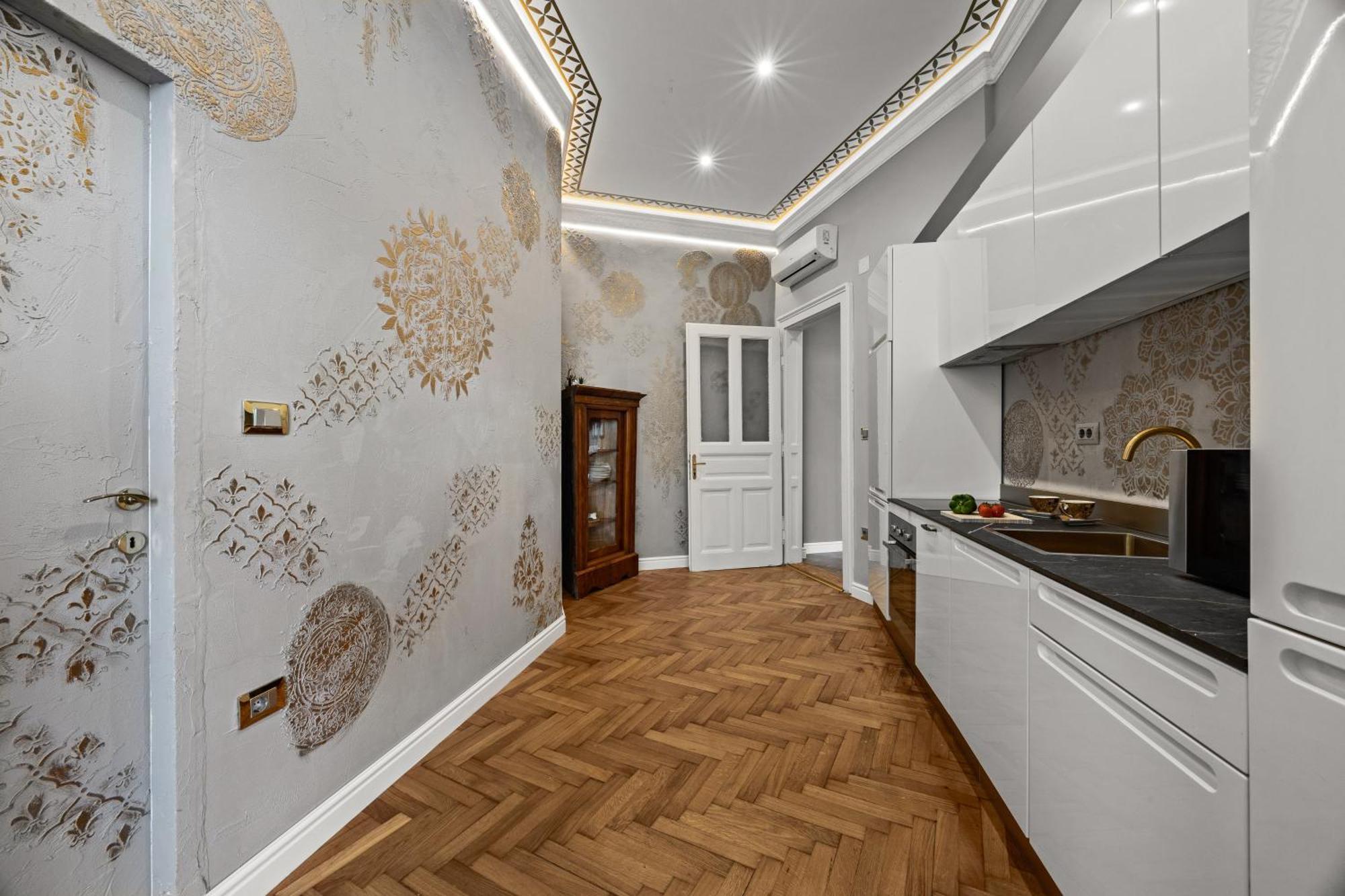 Villa Muenz Luxurious Residence PUY Eksteriør bilde